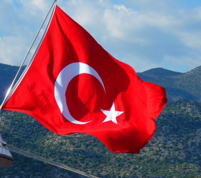 Turkey changes its official name to Türkiye